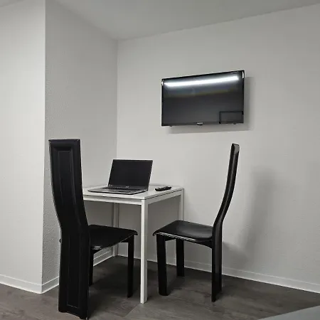 Elw Sonnig,terasse, Bis Zu 13 Schlafpl. Appartement *