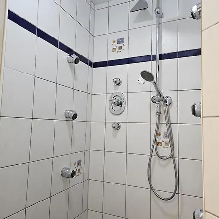 Elw Sonnig,terasse, Bis Zu 13 Schlafpl. Obergroningen